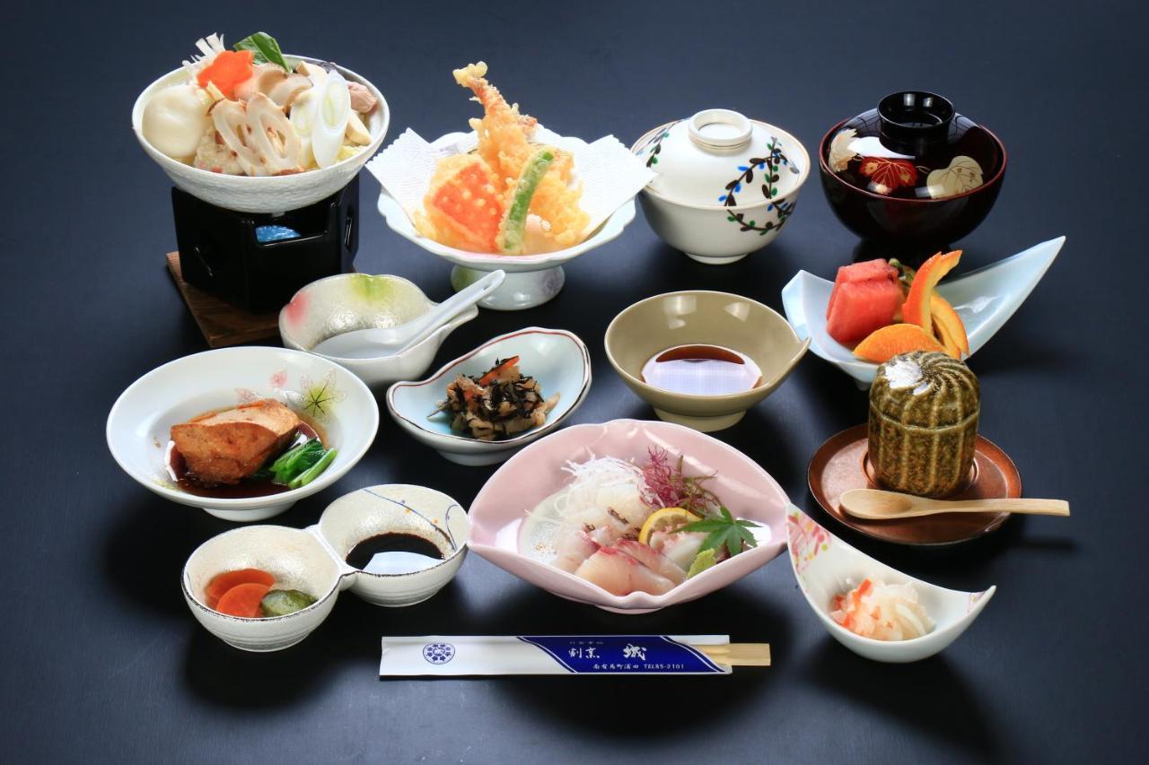 Отель Harajo No Yado Shiro Minamishimabara Экстерьер фото